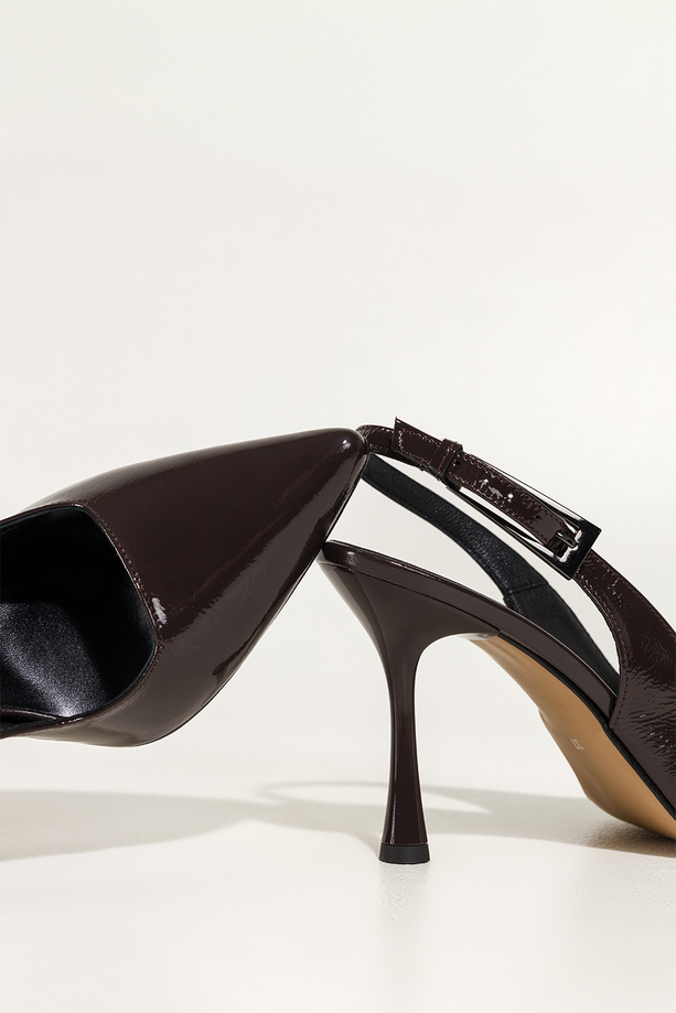 Czekoladowe czółenka skórzane damskie szpilki lakierowane z odkrytą piętą obcas kieliszek PRODUKT POLSKI Casu 7007-329