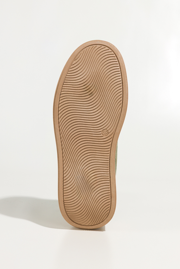 Zielone sneakersy damskie creepersy na platformie beżowe wstawki sznurowane Carla 9156