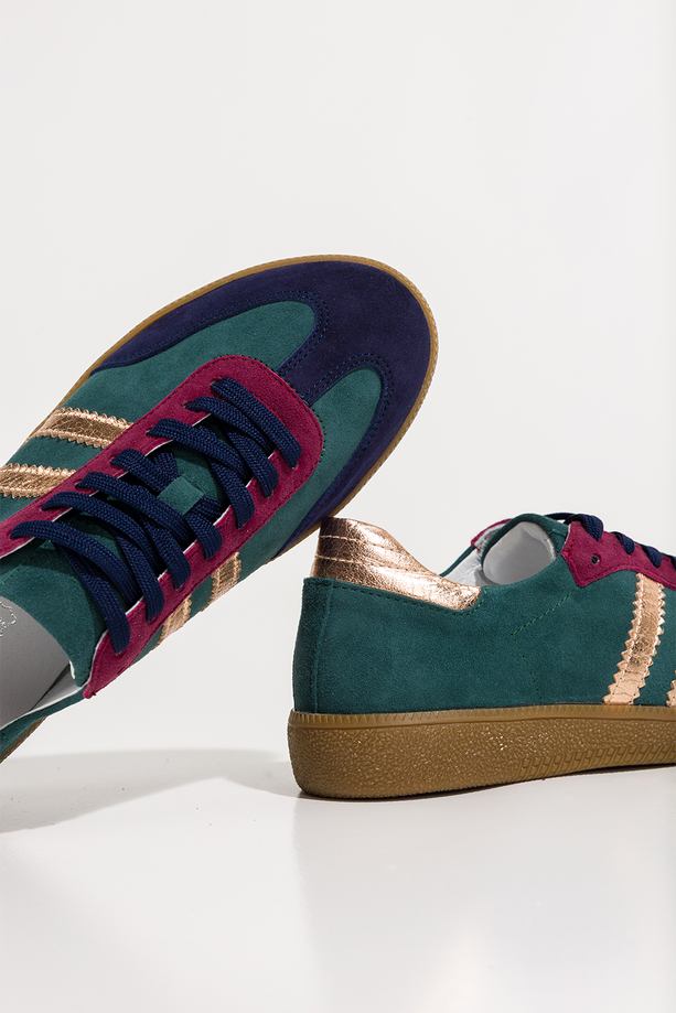 Zielone sneakersy skórzane damskie buty sportowe z bordowymi i złotymi wstawkami sznurowane PRODUKT POLSKI Casu N1068