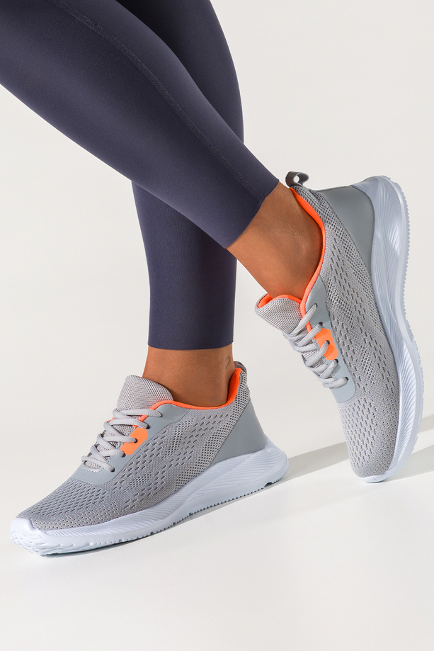 Szare sneakersy damskie buty sportowe na fitness elastyczna biała podeszwa pomarańczowe wstawki sznurowane Casu HL22122-5