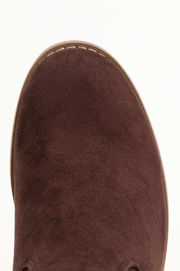 Czekoladowe kozaki damskie z ażurową cholewką Carla MH403K