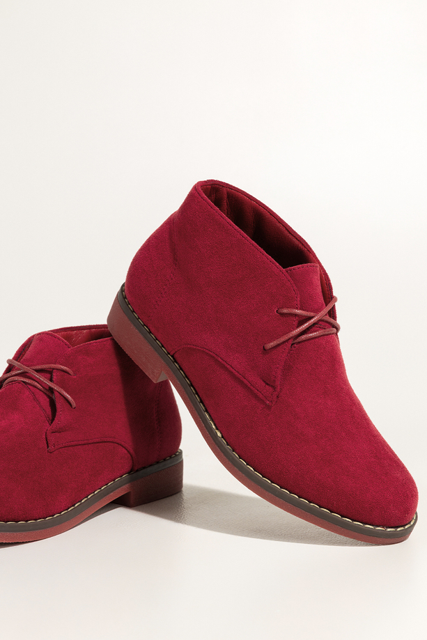 Czerwone botki damskie na płaskiej podeszwie z przeszyciami sznurowane Casu 8997-5