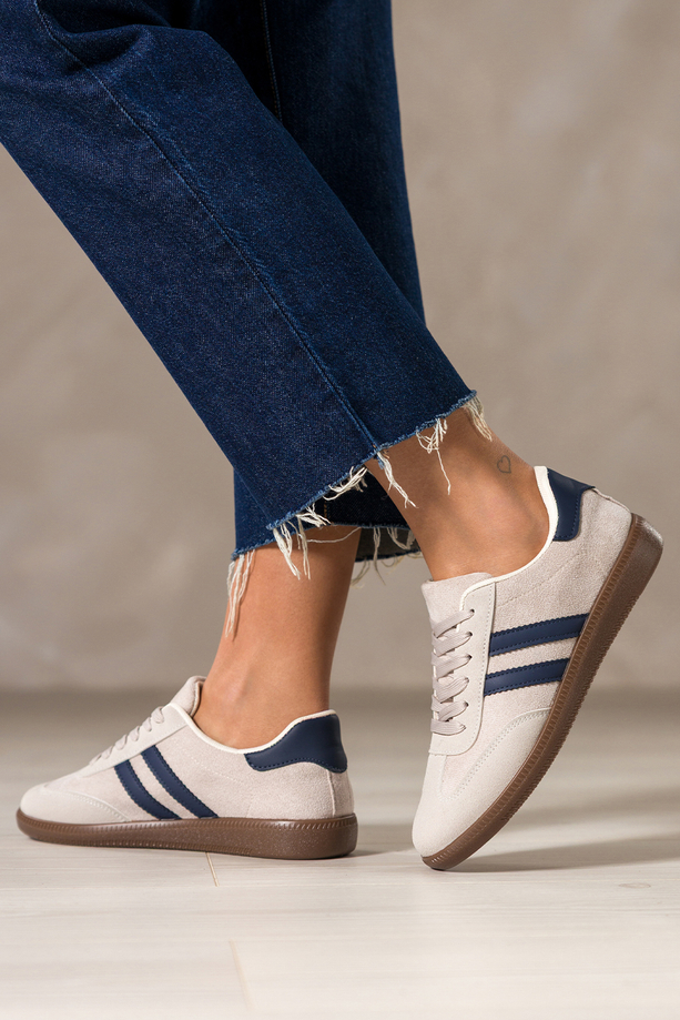 Beżowe sneakersy damskie buty sportowe na elastycznej podeszwie granatowe wstawki sznurowane Casu 22336-7