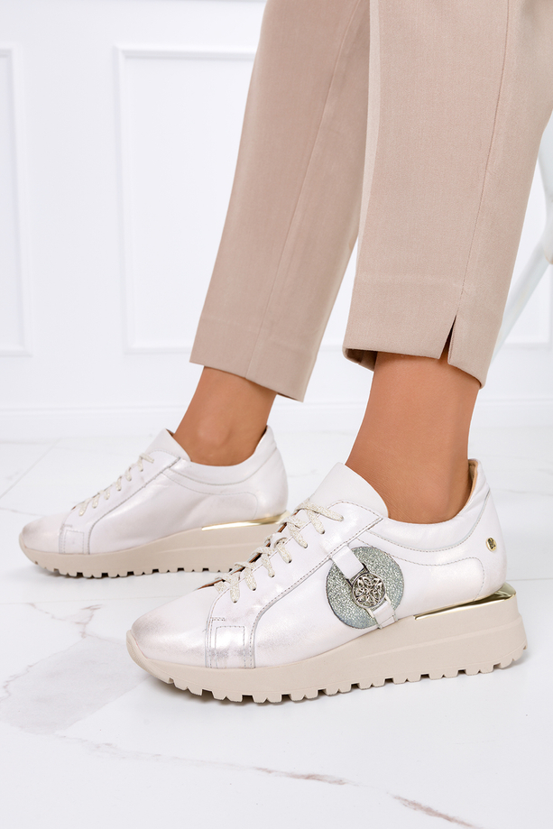 Beżowe sneakersy Maciejka buty sportowe na koturnie sznurowane POLSKA SKÓRA 05492-04-00-1