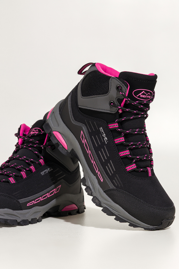 Czarne buty trekkingowe damskie z fuksjowymi dodatkami sznurowane softshell Casu Y7994-2