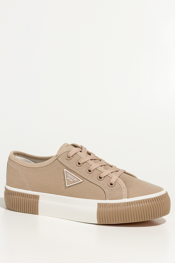 Beżowe trampki damskie sneakersy na platformie z ozdobą sznurowane Carla QY835-8