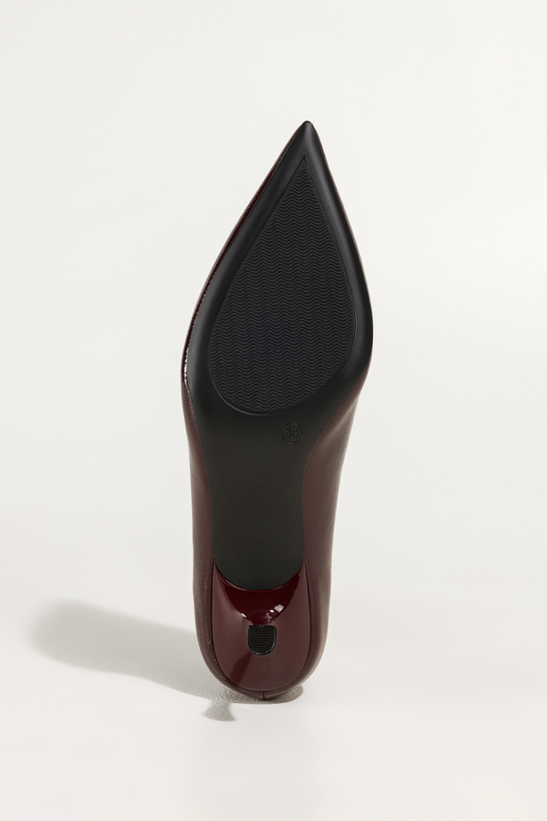 Bordowe czółenka damskie lakierowane obcas kieliszek Carla 1646