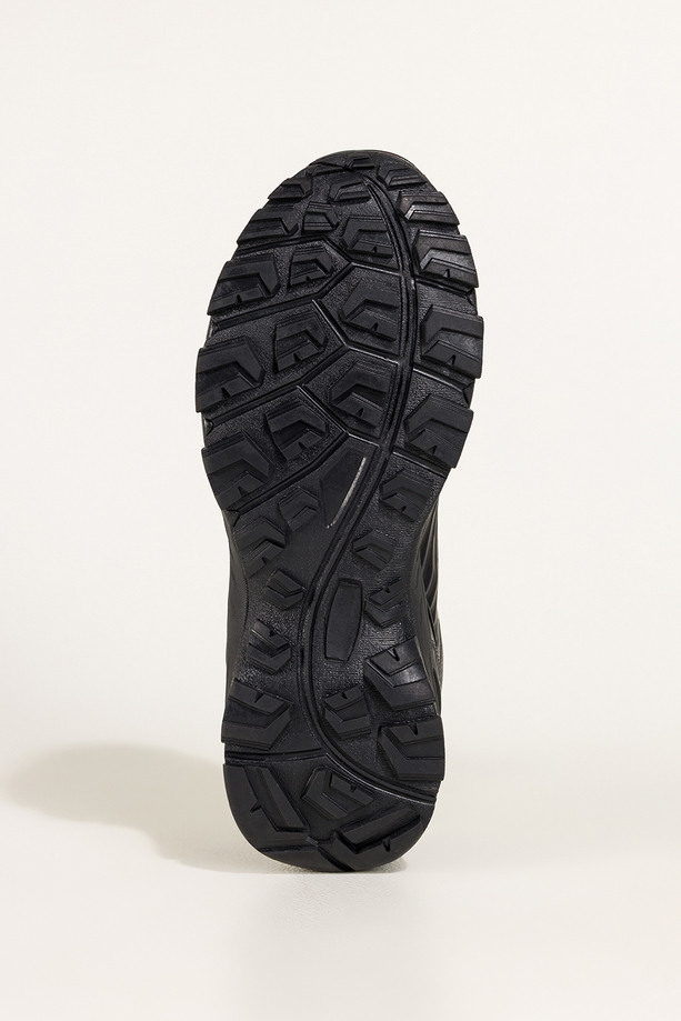 Czarne buty trekkingowe damskie buty sportowe softshell na bieżnikowanej podeszwie seledynowe wstawki sznurowane Carla EY0976-8