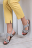 Szare modne sandały z ozdobnymi metalowymi kółkami Casu K18X2/G