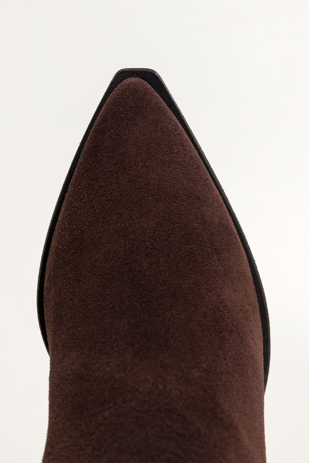 Czekoladowe kozaki skórzane damskie zamszowe na klocku szeroka cholewka PRODUKT POLSKI Casu 6997-496