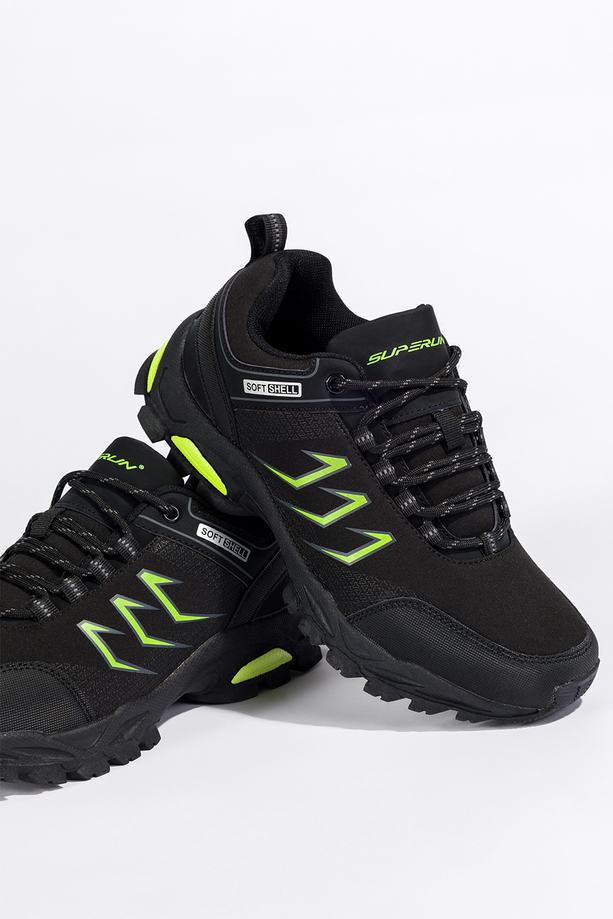 Czarne buty trekkingowe damskie buty sportowe softshell na bieżnikowanej podeszwie seledynowe wstawki sznurowane Carla 8633