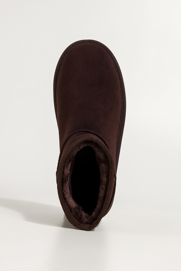 Czekoladowe śniegowce mukluki damskie na żłobionej platformie Casu 0836