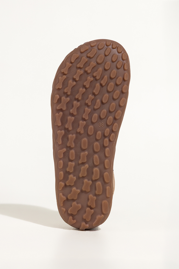 Jasnobeżowe buty barefoot skórzane damskie szerokie na elastycznej płaskiej podeszwie elastyczne jasnobeżowe sznurówki PRODUKT POLSKI Casu 89810