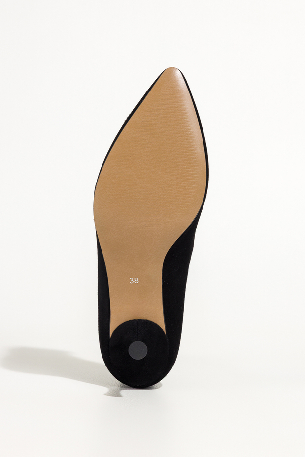 Czarne czółenka skórzane damskie kwiat z cyrkoniami niski obcas kieliszek  PRODUKT POLSKI Casu 6926-699