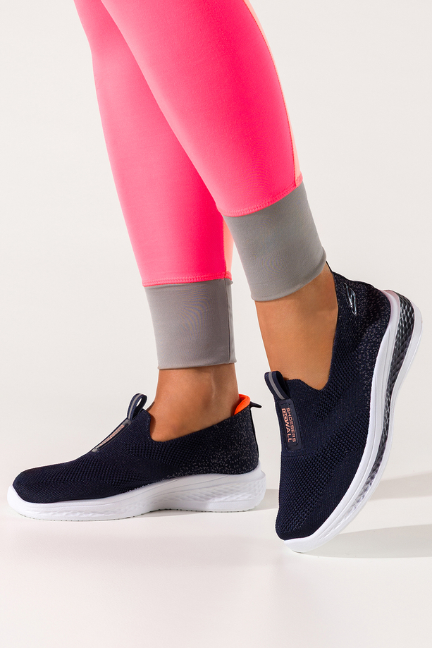 Granatowe sneakersy damskie buty sportowe slip on na fitness z perforacją biała elastyczna platforma wsuwane Carla DQ116B-4