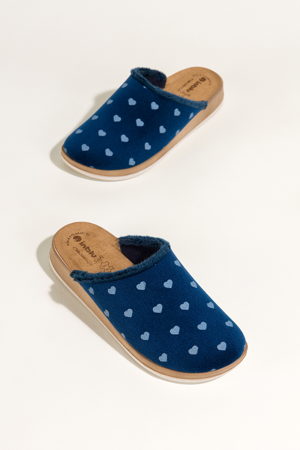 Granatowe kapcie damskie Inblu obuwie domowe skórzana wkładka soft serca XG999959