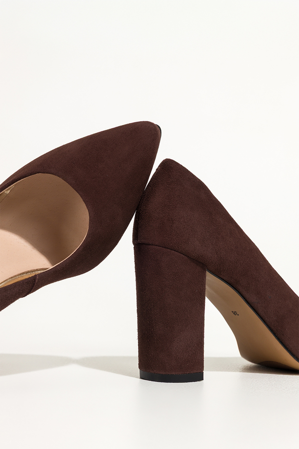 Czekoladowe czółenka skórzane damskie na słupku PRODUKT POLSKI Casu 6986-648