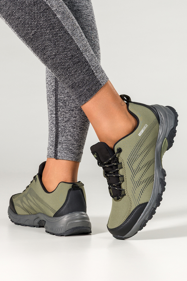 Zielone buty trekkingowe damskie buty sportowe softshell na bieżnikowanej podeszwie sznurowane czarne wstawki Carla 8046
