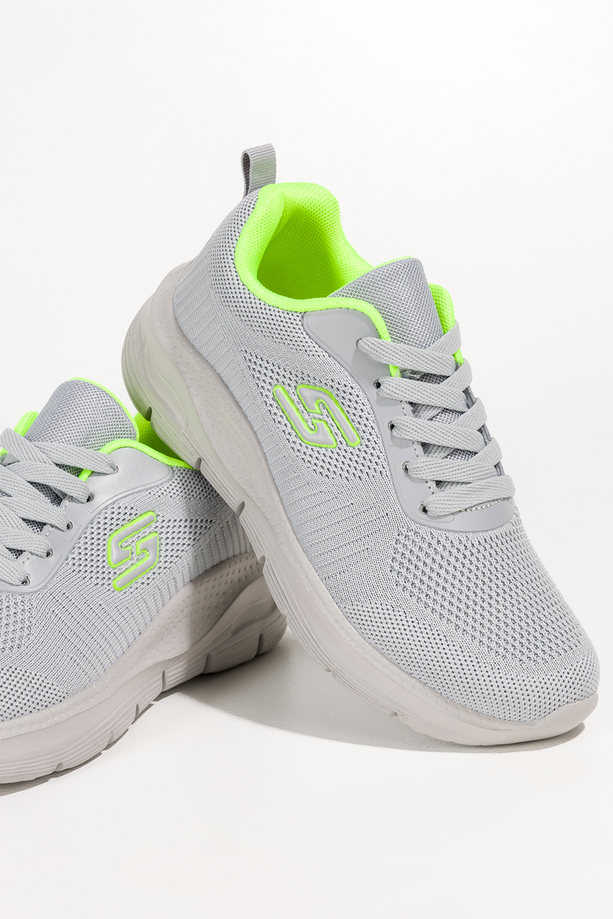 Szare sneakersy damskie buty sportowe na fitness z perforacją szara platforma seledynowe wstawki sznurowane Casu JK9321-3