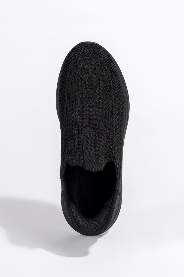 Czarne buty sportowe slip on damskie sneakersy z perforacją wsuwane Carla PDJ268