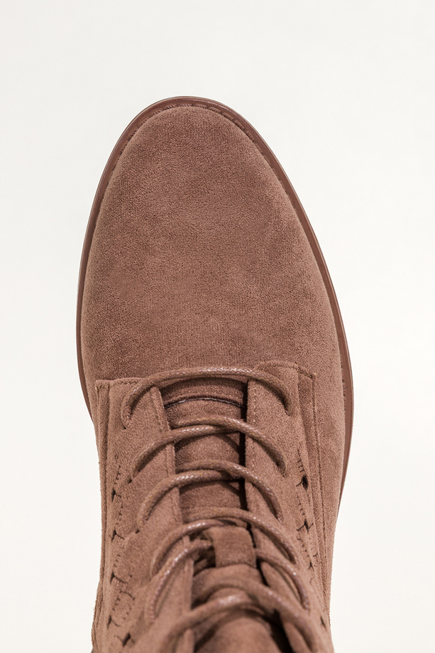 Brązowe botki damskie płaskie ażurowa cholewka sznurowane Carla S7474-6