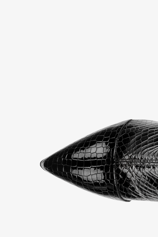 Czarne botki lakierowanena na obcasie krokodyli wzór POLSKA SKÓRA Casu 9025