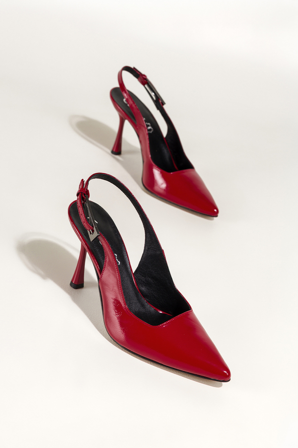 Czerwone czółenka skórzane damskie szpilki lakierowane z odkrytą piętą obcas kieliszek PRODUKT POLSKI Casu 7007-381