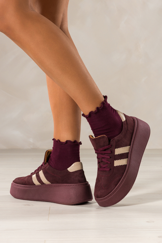 Bordowe sneakersy skórzane damskie buty sportowe na platformie beżowe wstawki sznurowane PRODUKT POLSKI Casu 5967
