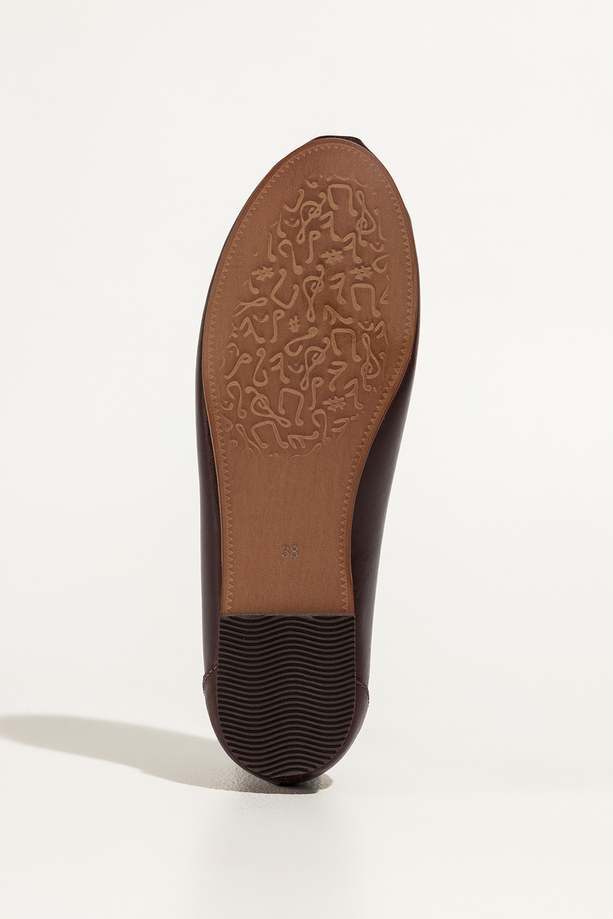 Czekoladowe baleriny skórzane damskie ażurowe z odkrytymi palcami PRODUKT POLSKI Casu 89990