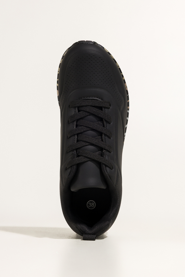 Czarne sneakersy damskie buty sportowe na koturnie z czarnym wzorem sznurowane Casu 0961-8