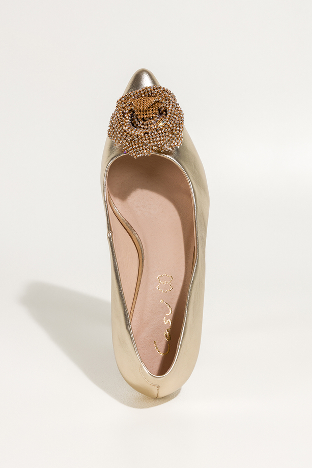 Złote czółenka skórzane damskie kwiat z cyrkoniami niski obcas kieliszek  PRODUKT POLSKI Casu 6926-296