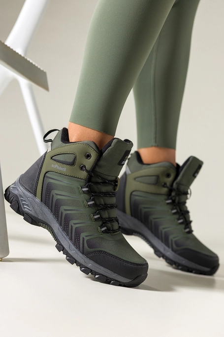 Zielone buty trekkingowe damskie softshell na bieżnikowanej podeszwie czarne wstawki sznurowane Carla EY82939-4