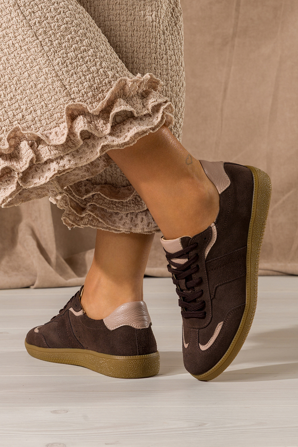 Brązowe sneakersy skórzane damskie buty sportowe z beżowymi wstawkami sznurowane PRODUKT POLSKI Casu N1285