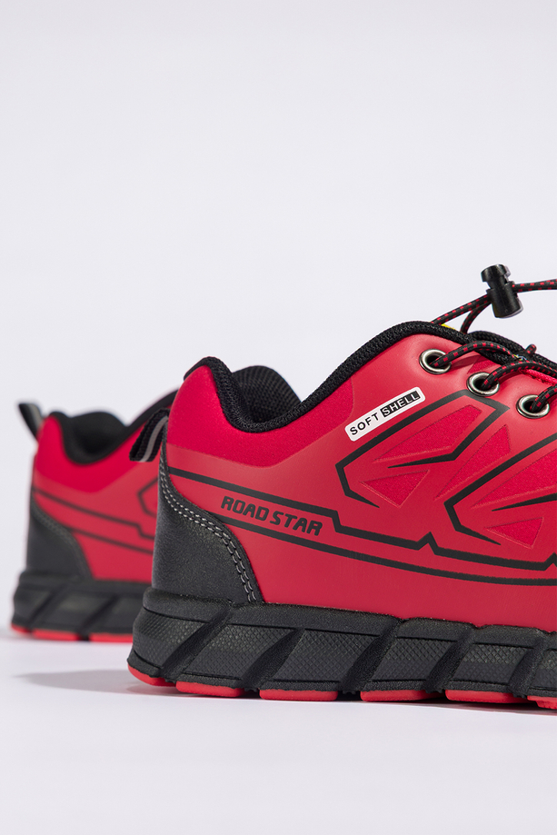 Czerwone buty trekkingowe damskie buty sportowe na bieżnikowanej podeszwie z regulowaną elastyczną sznurówką czarne wstawki softshell Casu 2309-3W