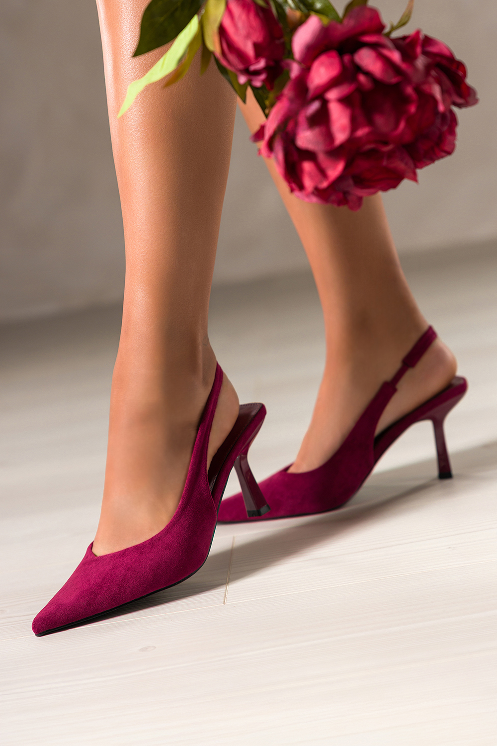 Bordowe czenka damskie szpilki z odkryt pit obcas kieliszek pasek z elastyczn gum Carla 1661