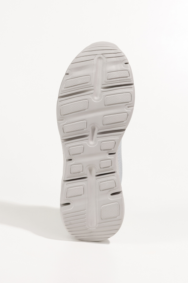 Szare sneakersy damskie buty sportowe na fitness z perforacją szara platforma seledynowe wstawki sznurowane Casu JK9321-3