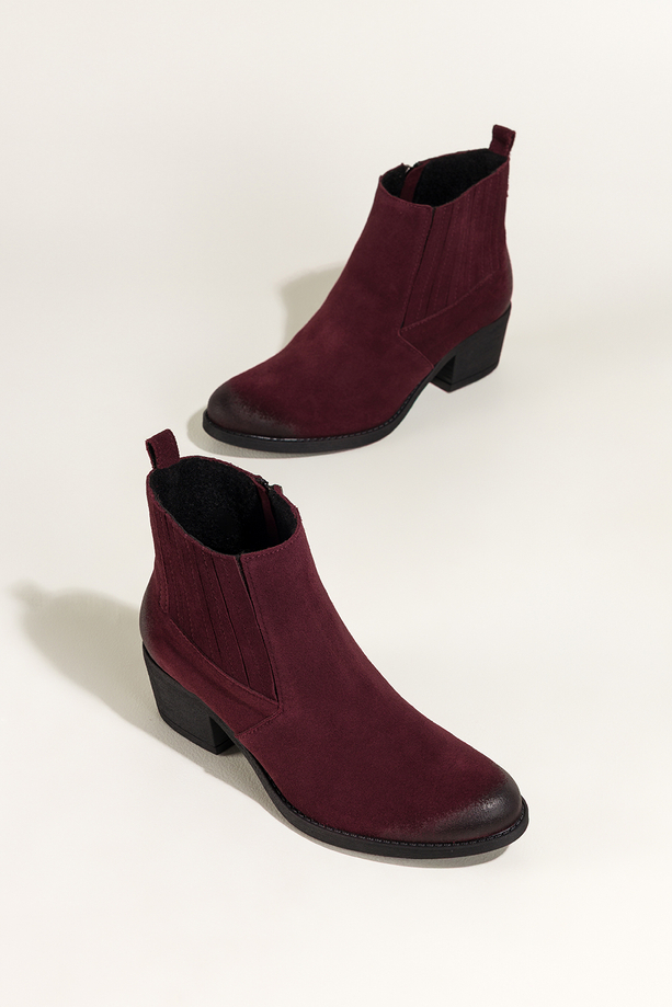 Bordowe botki skórzane damskie kowbojki na szerokim ściętym klocku guma w cholewce PRODUKT POLSKI Casu 39455