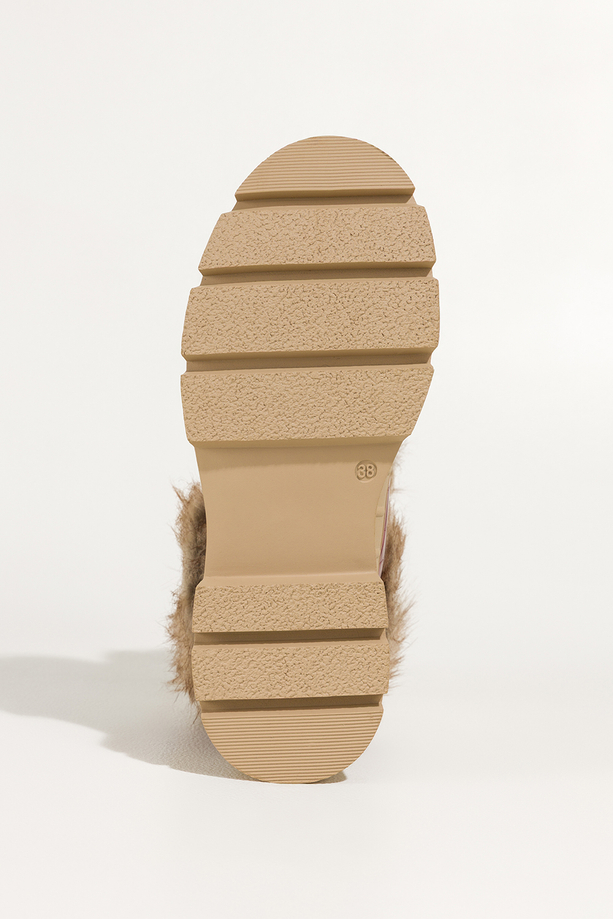 Czerwone botki śniegowce damskie trapery na bieżnikowanej platformie wykończone futerkiem krokodyli wzór sznurowane Carla TW-GO54