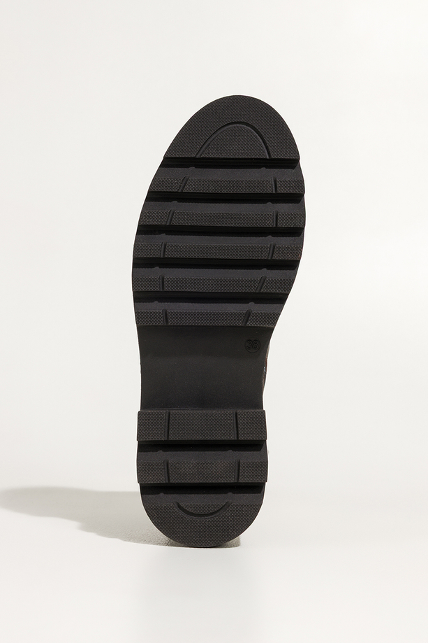 Czekoladowe botki skórzane damskie na bieżnikowanej podeszwie sznurowane PRODUKT POLSKI Casu A099