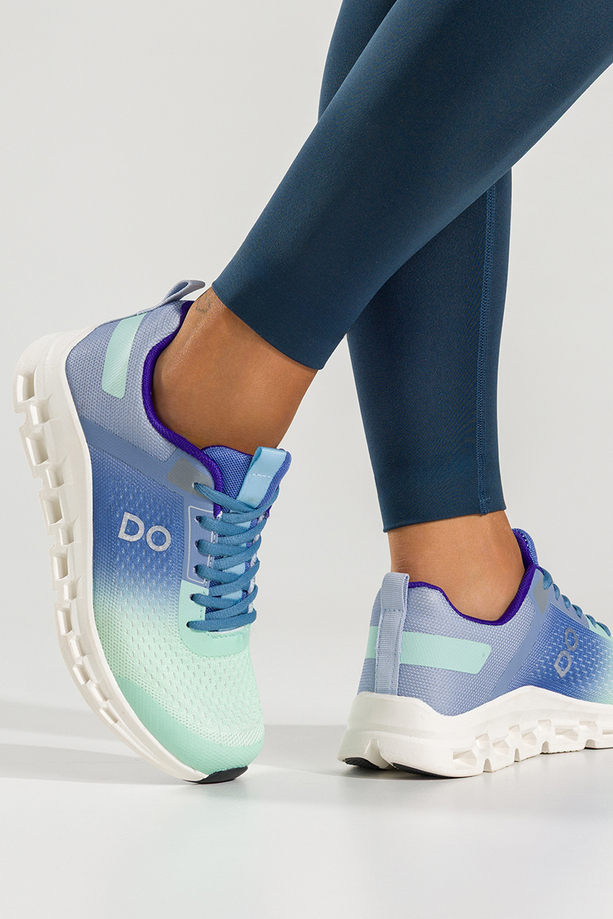 Zielone sneakersy damskie buty sportowe na siłownię cieniowane na białej podeszwie ze żłobieniami sznurowane Casu BC108