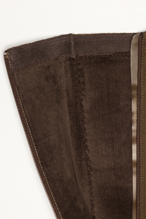 Brązowe kozaki skórzane damskie Sergio Leone przed kolano na ozdobnym słupku pasek z nitami PA74331-H