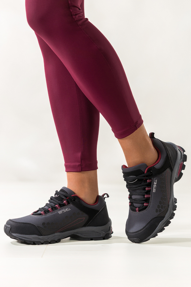 Szare buty trekkingowe damskie sznurowane z bordowymi wstawkami softshell Casu Y8187-2 