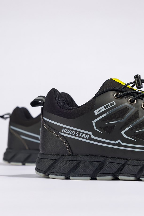 Czarne buty trekkingowe damskie buty sportowe na bieżnikowanej podeszwie z regulowaną elastyczną sznurówką szare wstawki softshell Casu 2309-1W