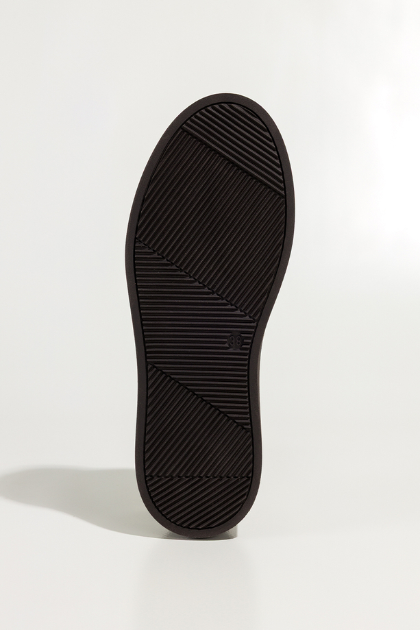 Czekoladowe trampki skórzane damskie sneakersy na platformie sznurowane PRODUKT POLSKI Casu 8855