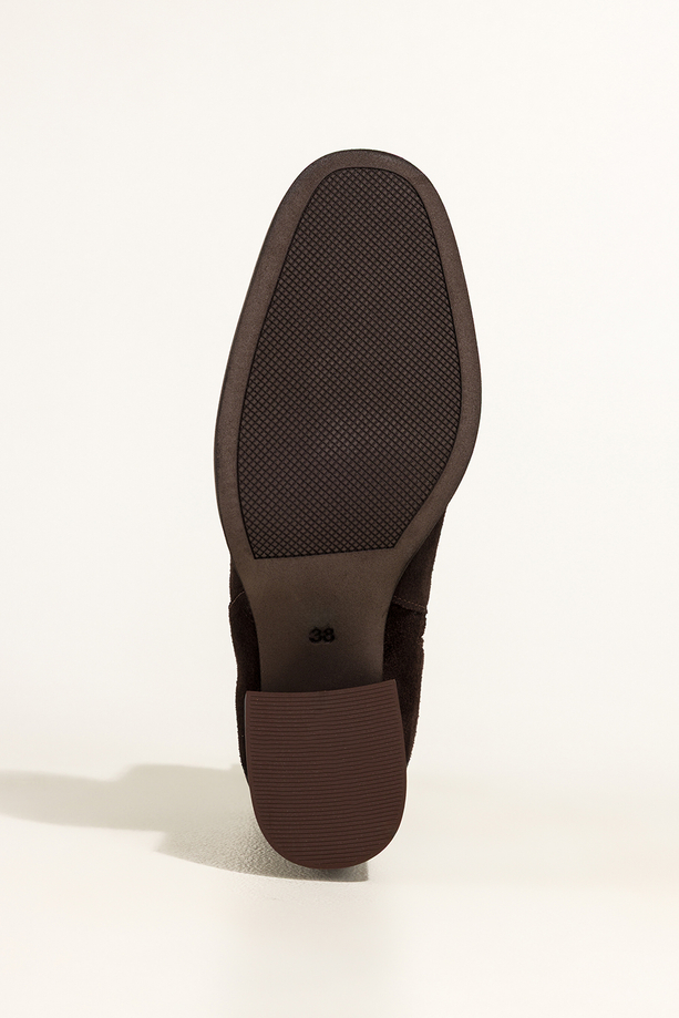 Czekoladowe botki skórzane damskie na szerokim słupku guma w cholewce ozdoba z cyrkoniami PRODUKT POLSKI Casu 8864