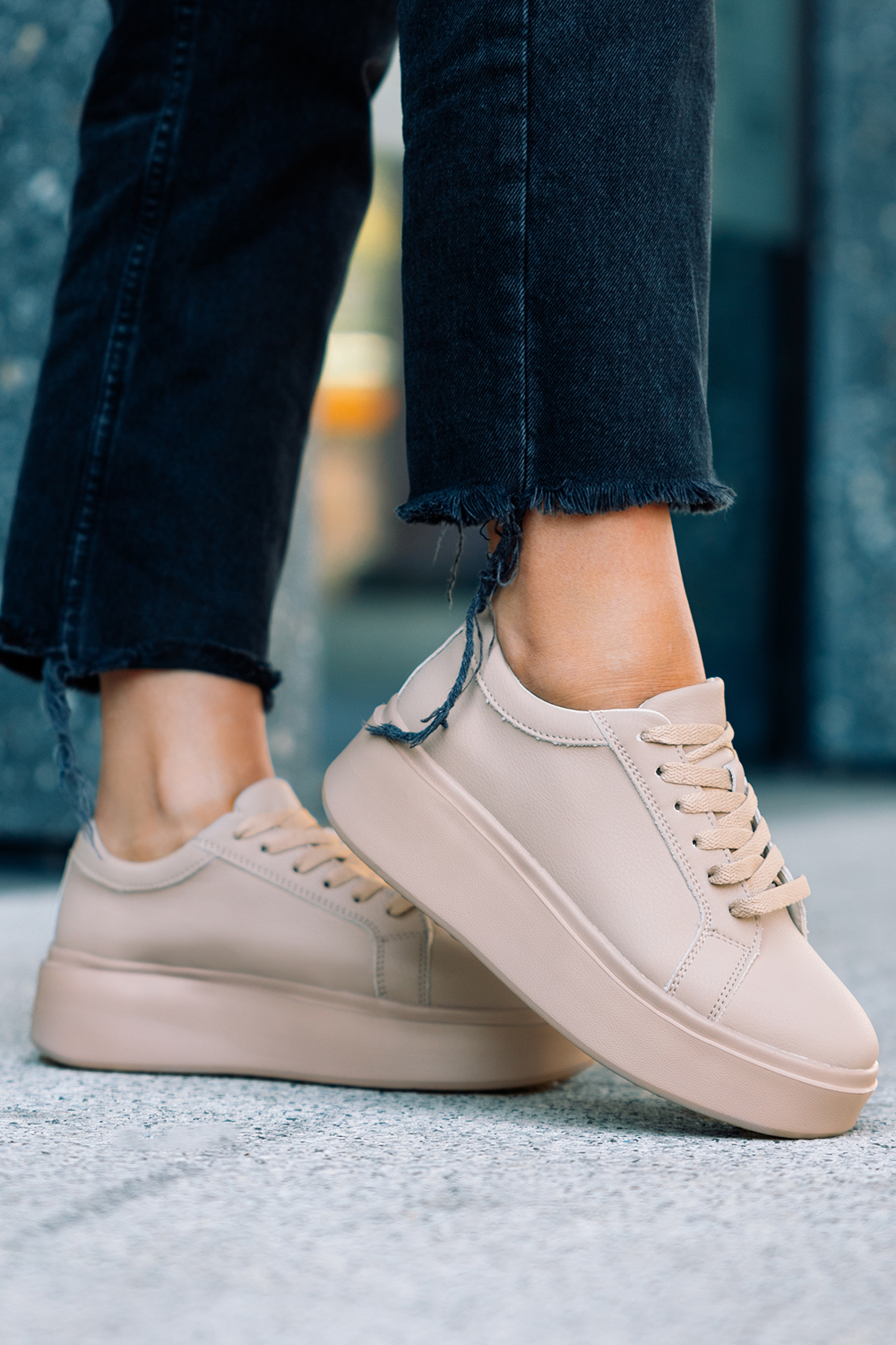 Beowe sneakersy skrzane damskie Sergio Leone na platformie sznurowane SP024-CA