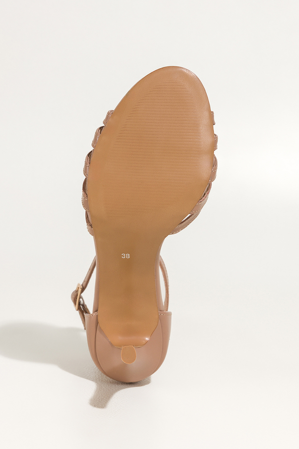 Beżowe sandały skórzane damskie szpilki t-bar z zakrytą piętą PRODUKT POLSKI Casu 7118-794