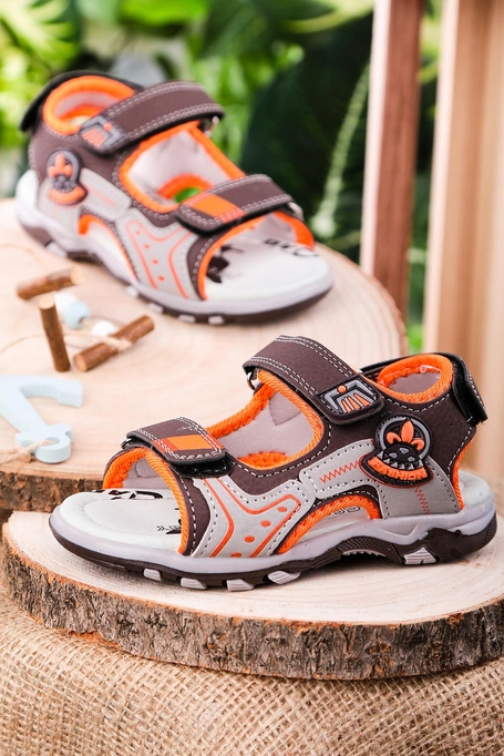 Brązowe sandały na rzepy Casu JF06