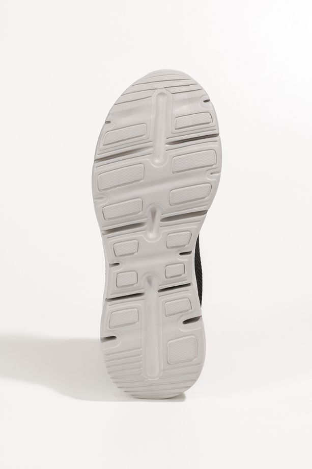Czarne sneakersy damskie buty sportowe na fitness z perforacją szara platforma różowe wstawki sznurowane Casu JK9321-4