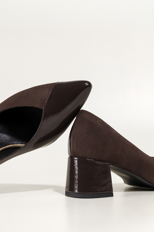 Czekoladowe czółenka skórzane damskie na szerokim obcasie PRODUKT POLSKI Casu 7088-329-648